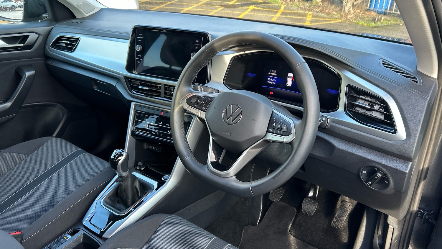 Used Volkswagen T-Roc 2025 for sale - 76877759: Photo 11