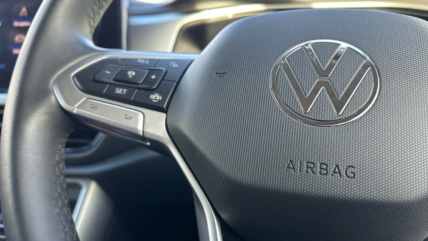 Used Volkswagen T-Roc 2025 for sale - 76877759: Photo 27