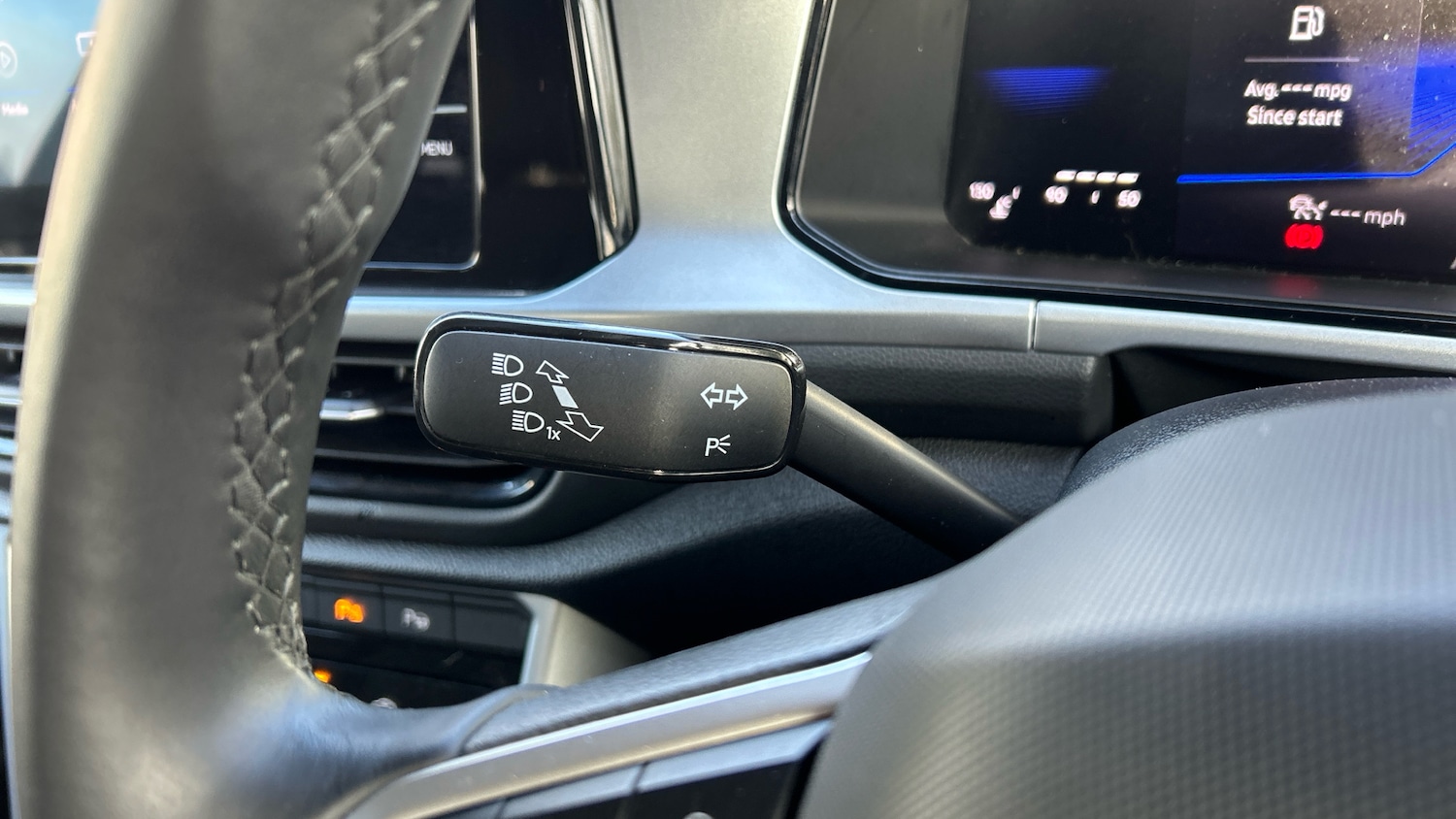 Used Volkswagen T-Roc 2025 for sale - 76877759: Photo 30