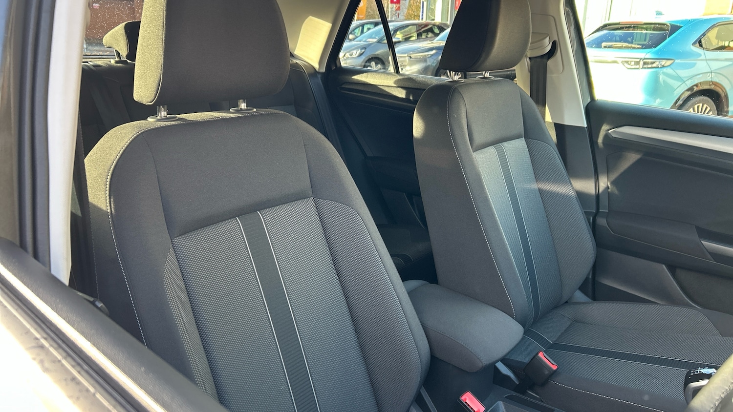 Used Volkswagen T-Roc 2025 for sale - 76877759: Photo 34