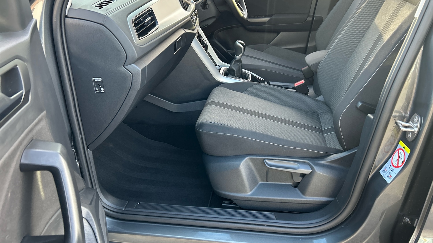 Used Volkswagen T-Roc 2025 for sale - 76877759: Photo 37