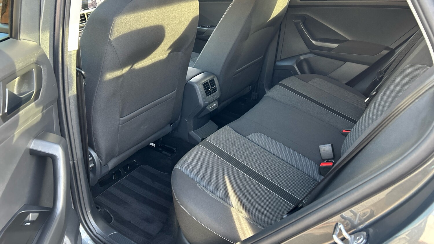 Used Volkswagen T-Roc 2025 for sale - 76877759: Photo 38