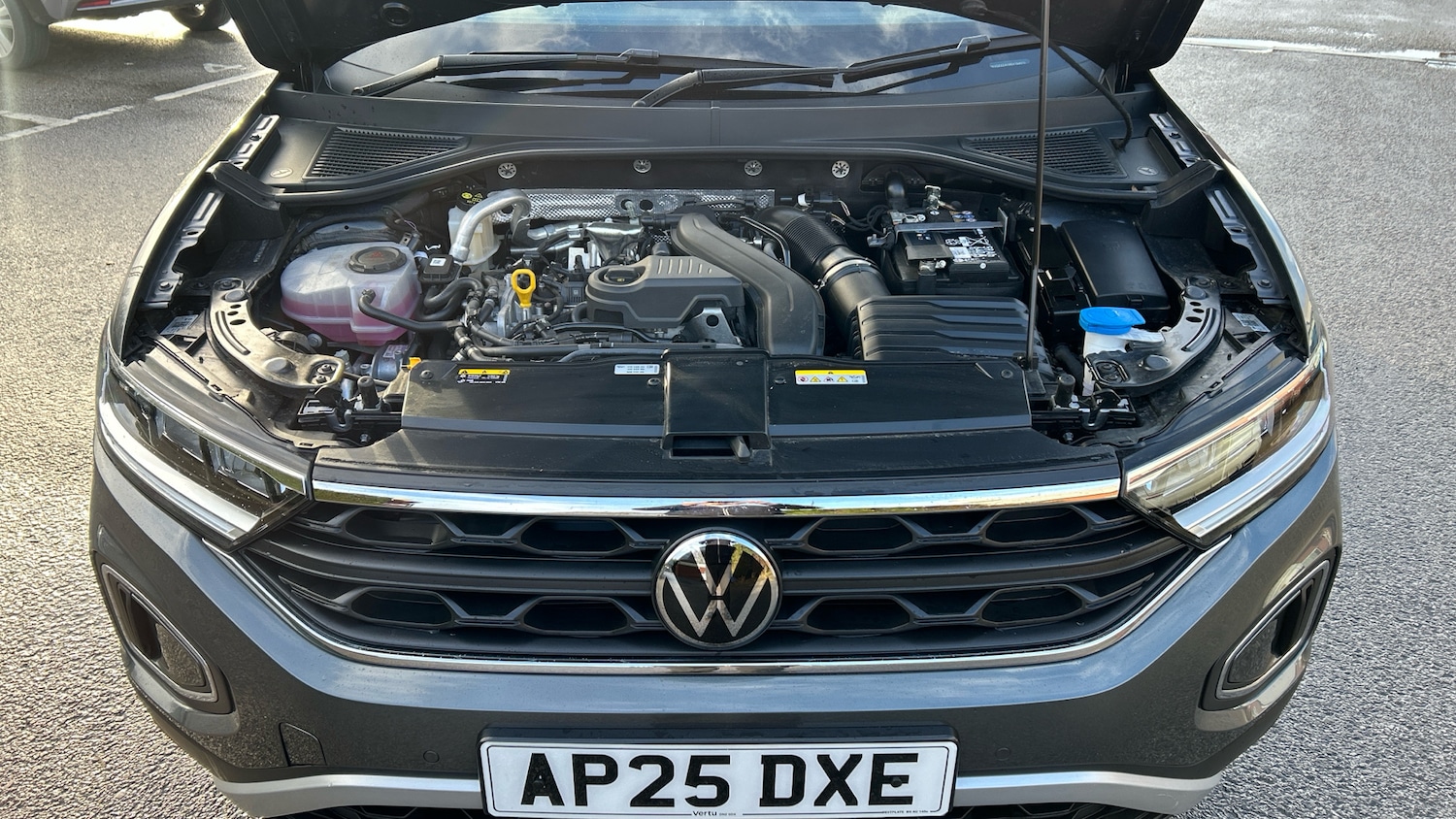 Used Volkswagen T-Roc 2025 for sale - 76877759: Photo 8