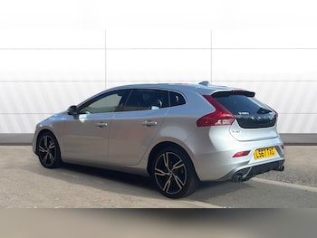 Used Volvo V40 2017 for sale - 78367540: Photo