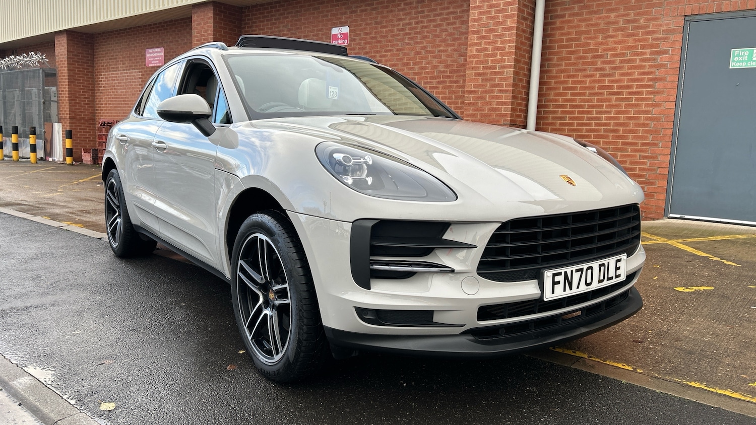 Used Porsche Macan 2020 for sale - 76891950: Photo 36