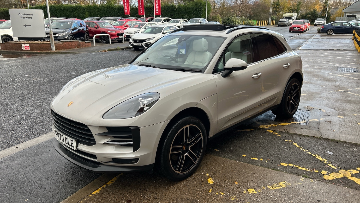 Used Porsche Macan 2020 for sale - 76891950: Photo 37