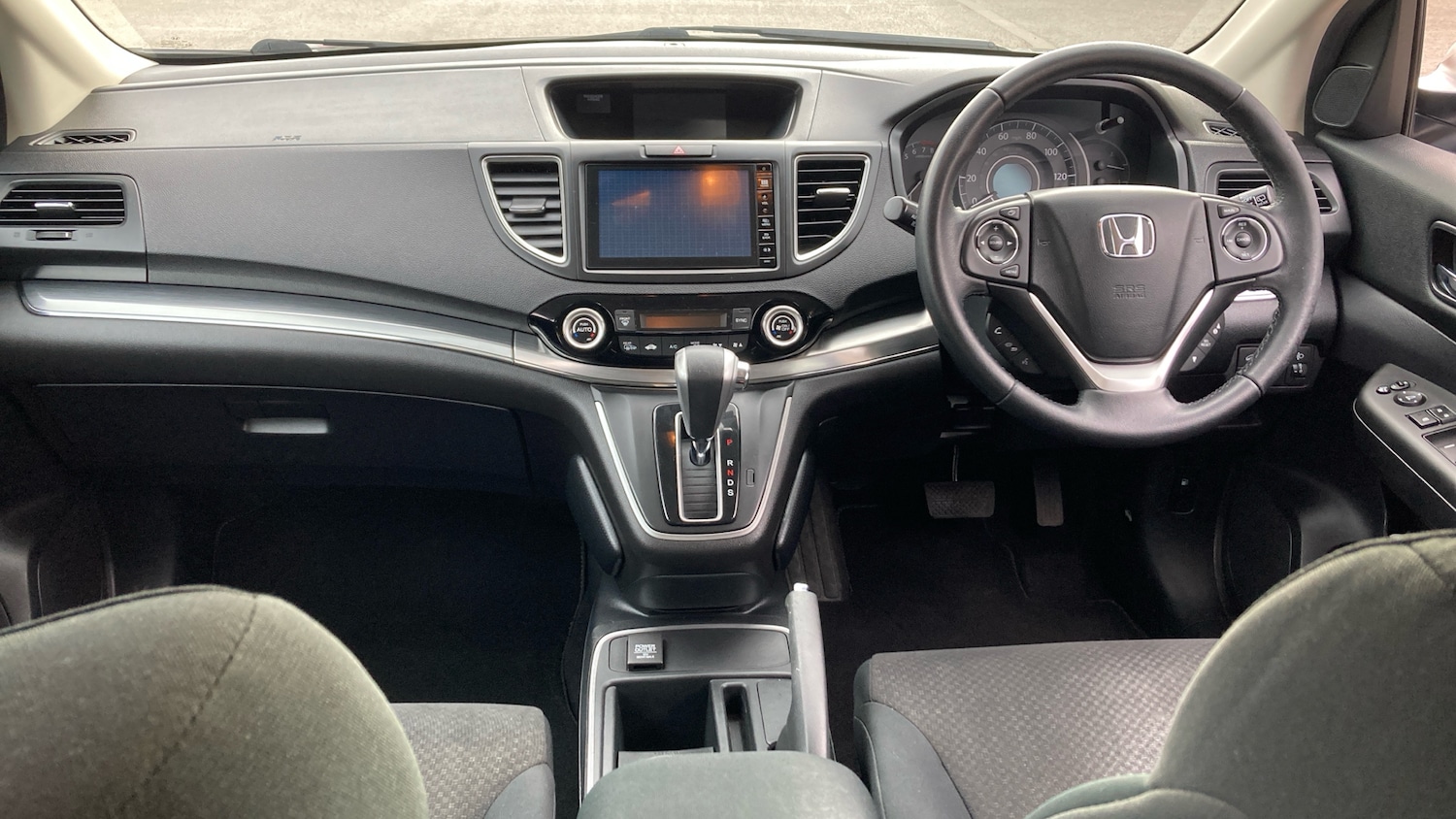 Used Honda CR-V 2017 for sale - 78067385: Photo 4