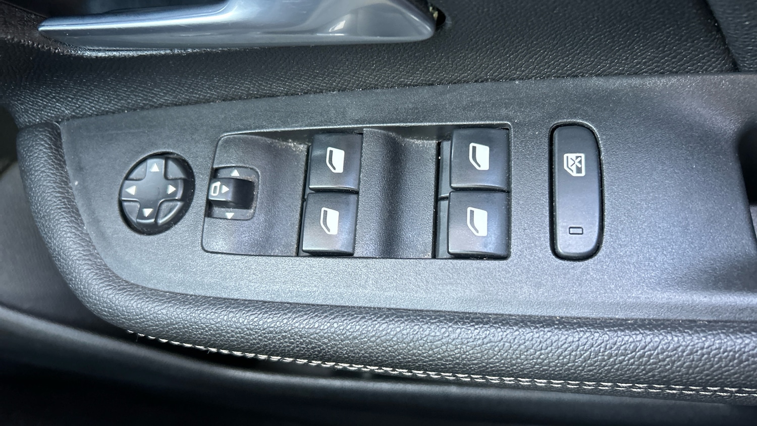 Used Vauxhall Mokka 2023 for sale - 76652227: Photo 32