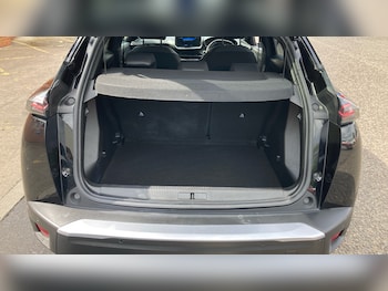 Used Peugeot 2008 2024 for sale - 78766175: Photo