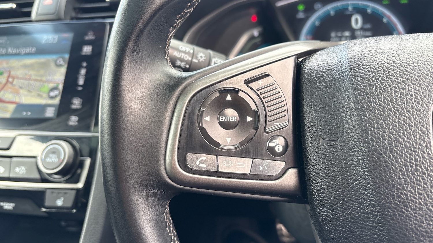 Used Honda Civic 2017 for sale - 76477766: Photo 19