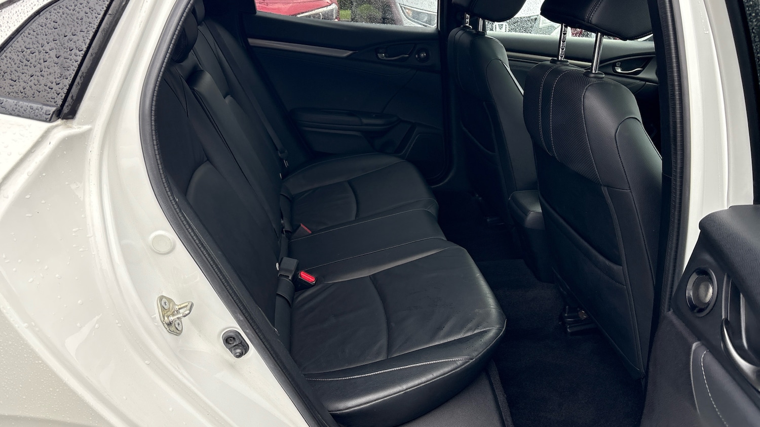 Used Honda Civic 2017 for sale - 76477766: Photo 8