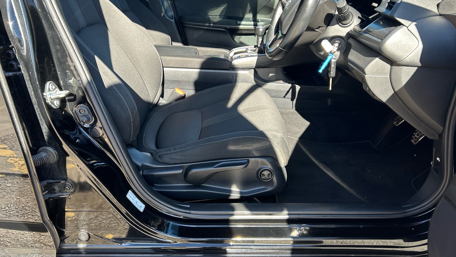 Used Honda Civic 2019 for sale - 76016879: Photo 25