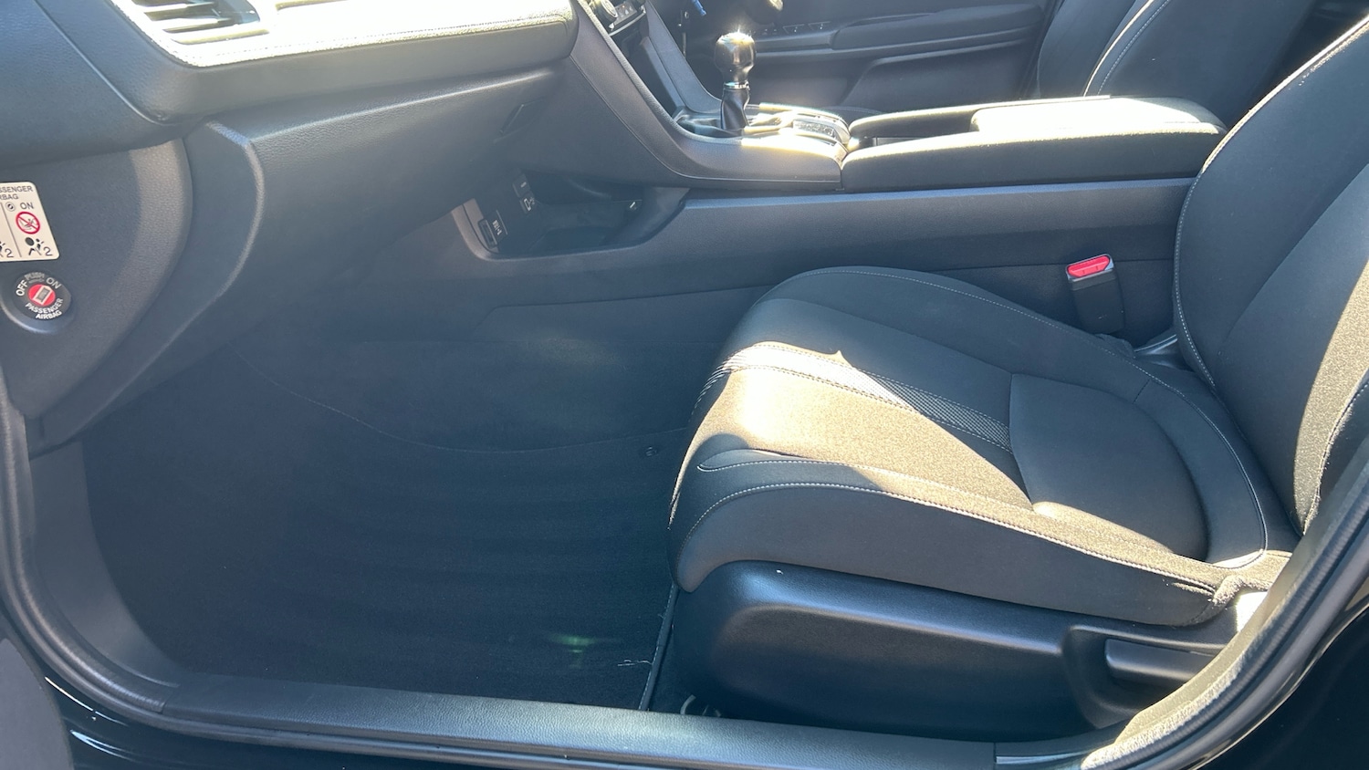 Used Honda Civic 2019 for sale - 76016879: Photo 30