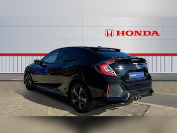 Used Honda Civic 2019 for sale - 76016879: Photo 3