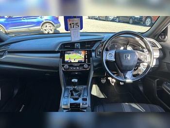 Used Honda Civic 2019 for sale - 76016879: Photo 4