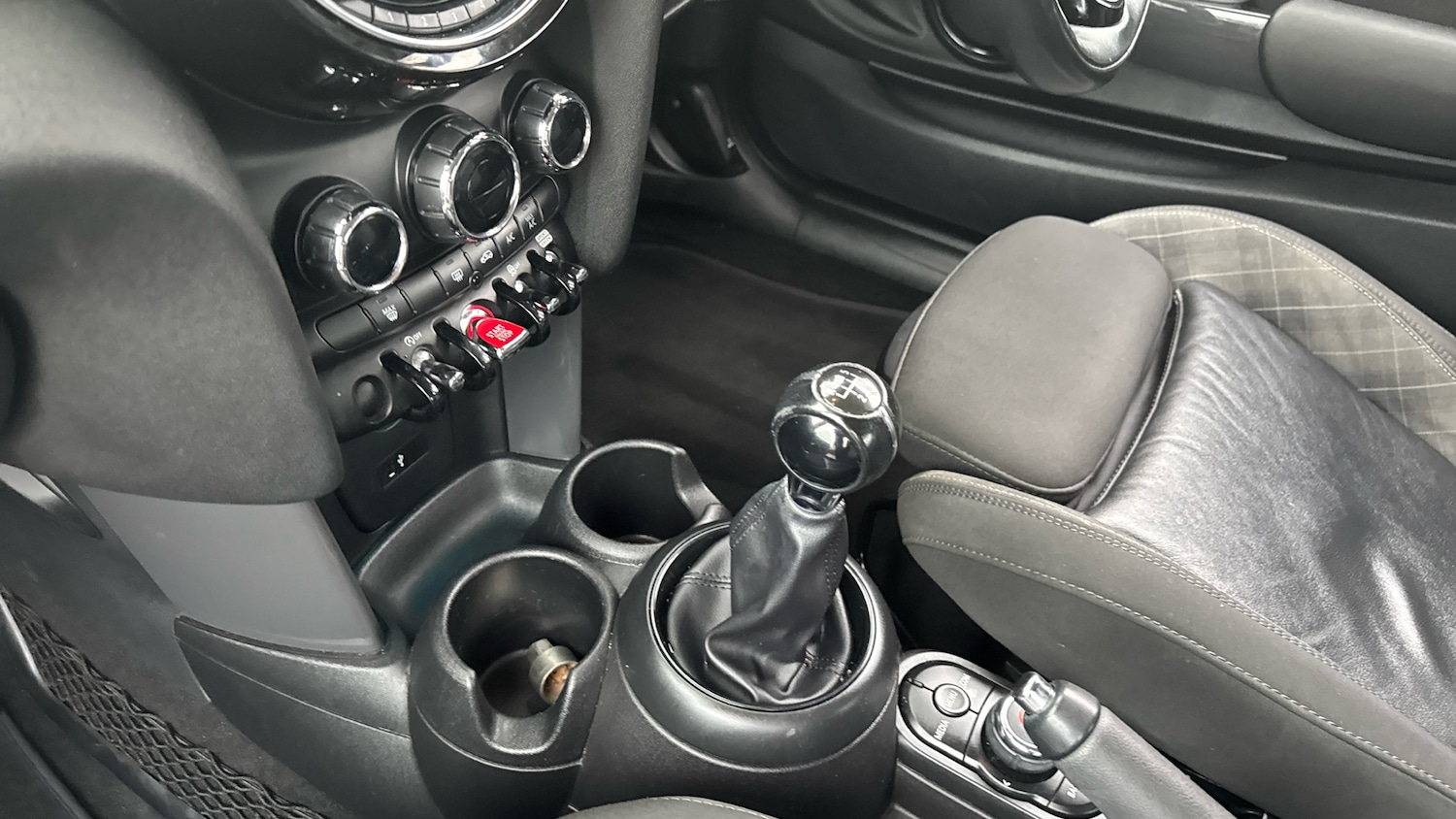 Used MINI Hatch 2018 for sale - 77530190: Photo 13