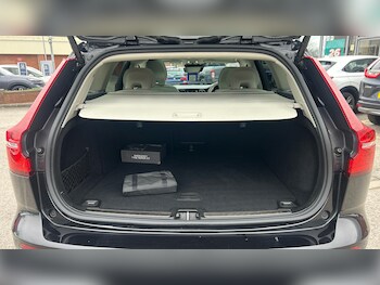 Used Volvo V60 2021 for sale - 77744174: Photo