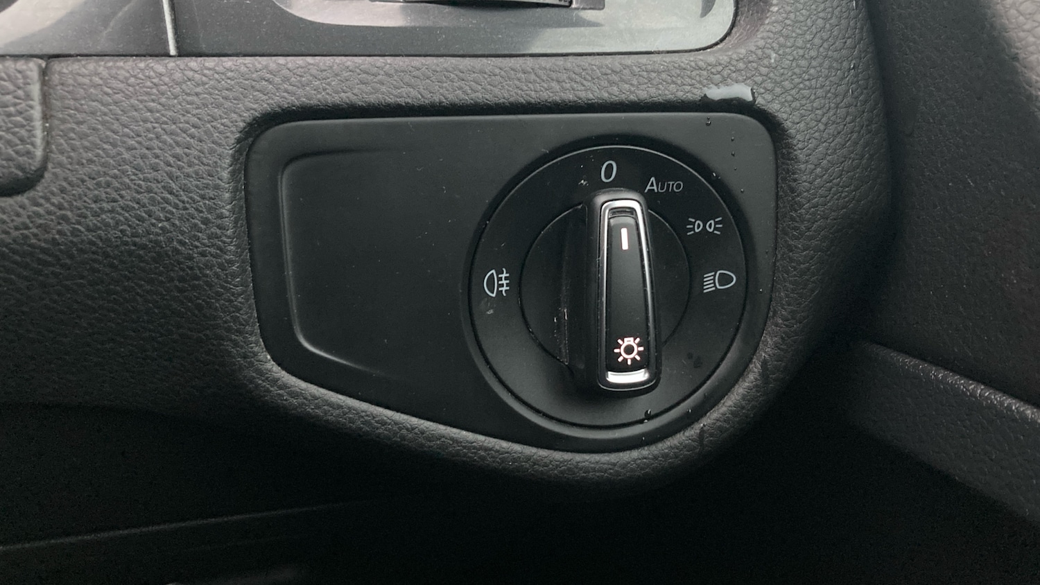 Used Volkswagen Golf 2019 for sale - 77001753: Photo 23