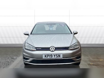 Used Volkswagen Golf 2019 for sale - 77001753: Photo