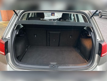 Used Volkswagen Golf 2019 for sale - 77001753: Photo