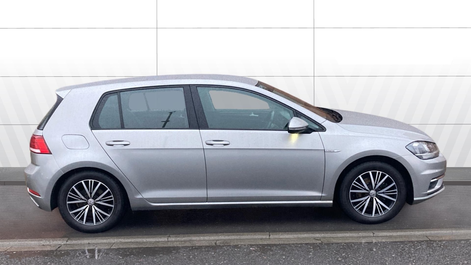 Used Volkswagen Golf 2019 for sale - 77001753: Photo 5