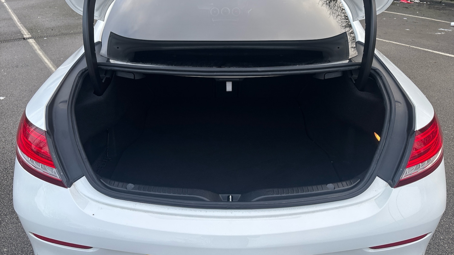 Used Mercedes-Benz C Class 2016 for sale - 77487045: Photo 4