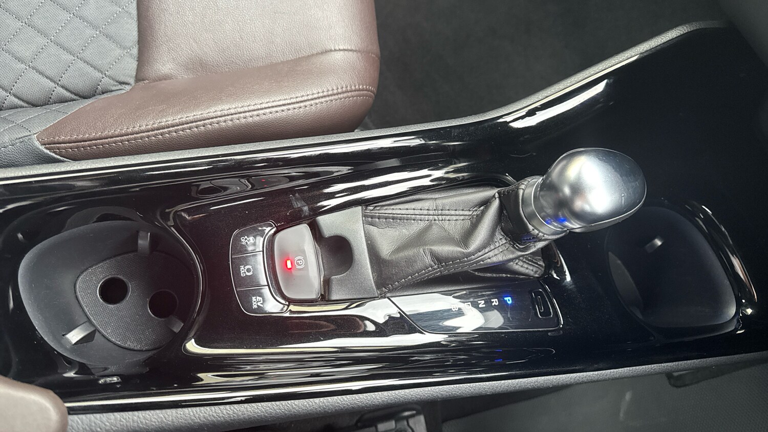 Used Toyota C-HR 2018 for sale - 78155247: Photo 28