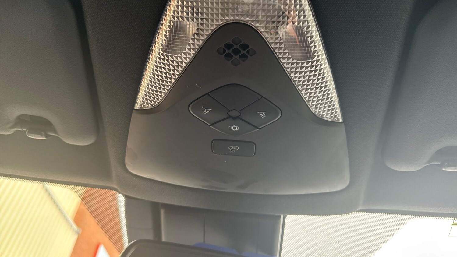 Used Toyota C-HR 2018 for sale - 78155247: Photo 36