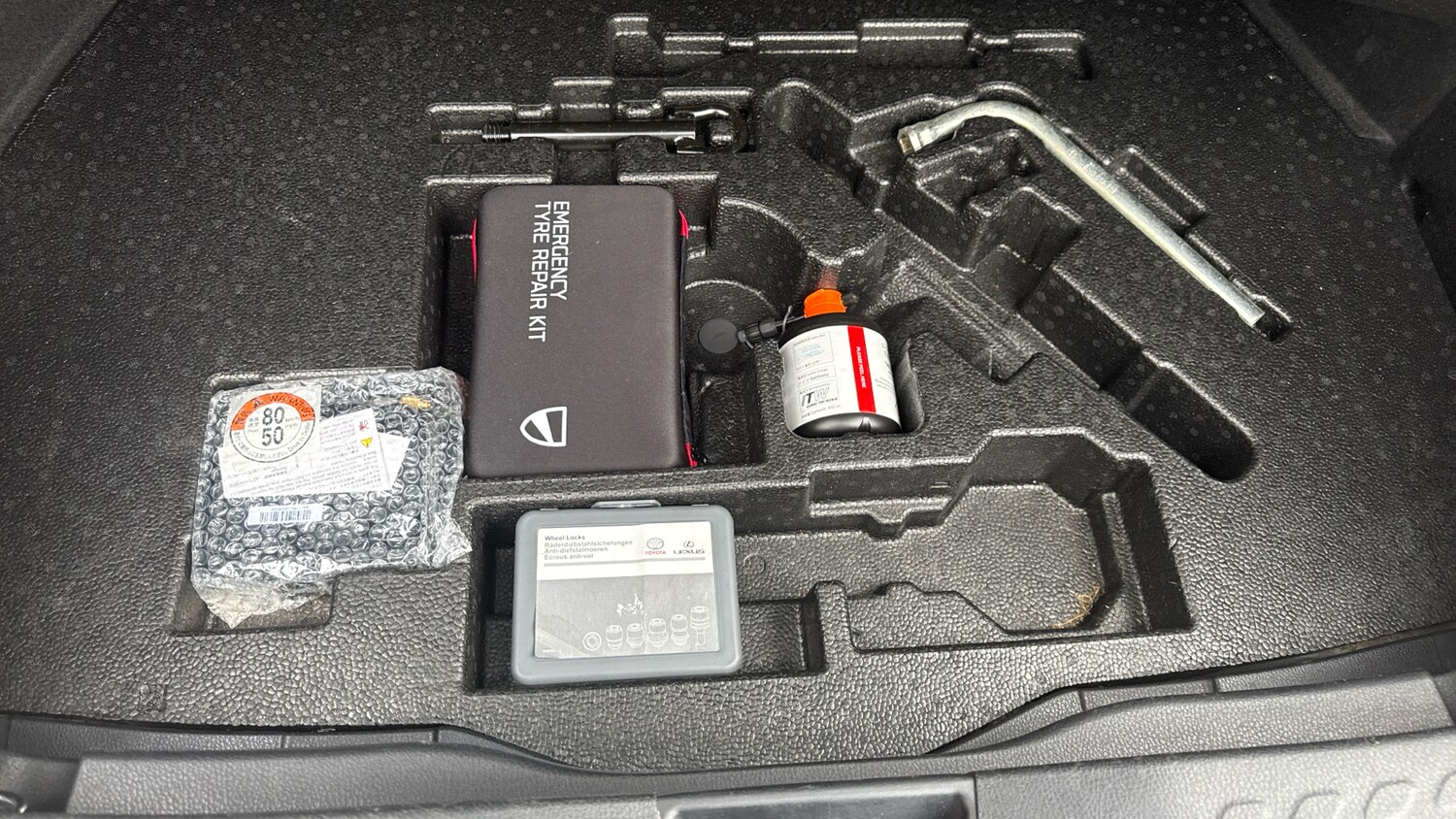 Used Toyota C-HR 2018 for sale - 78155247: Photo 40