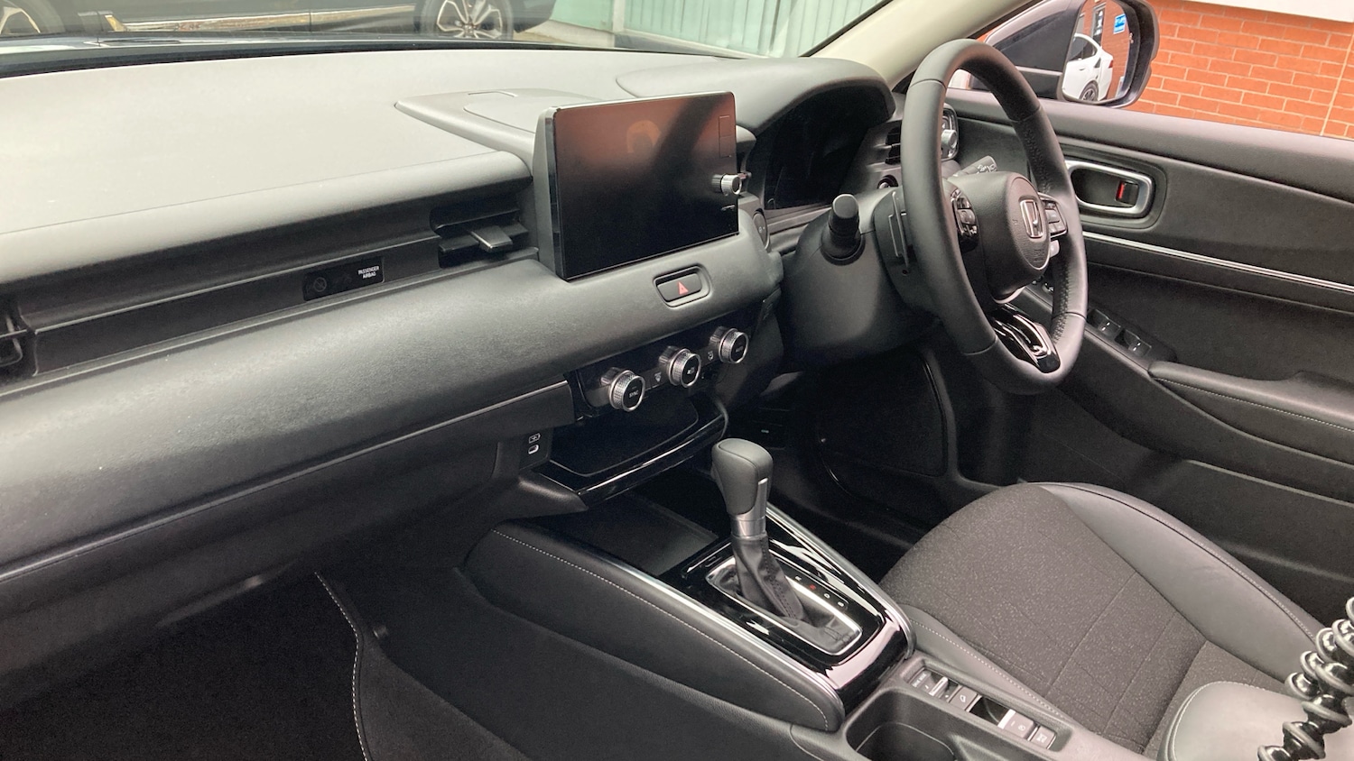 Used Honda HR-V 2025 for sale - 78093335: Photo 2