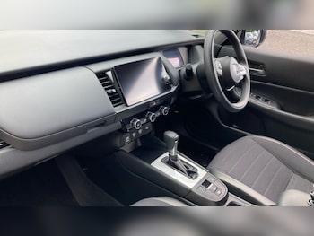 Used Honda Jazz 2023 for sale - 79430158: Photo