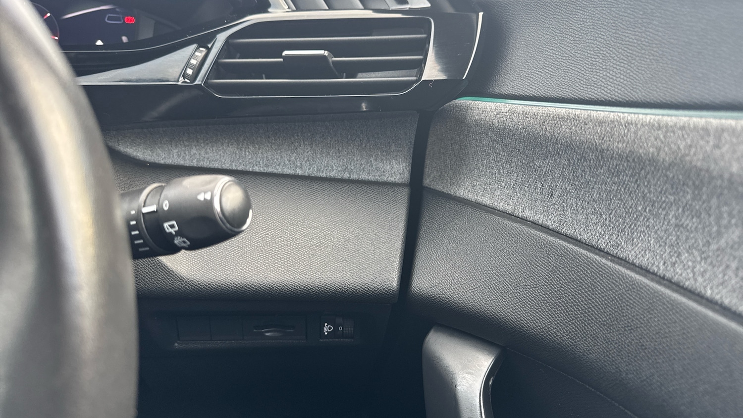 Used Peugeot 308 2022 for sale - 77062058: Photo 25