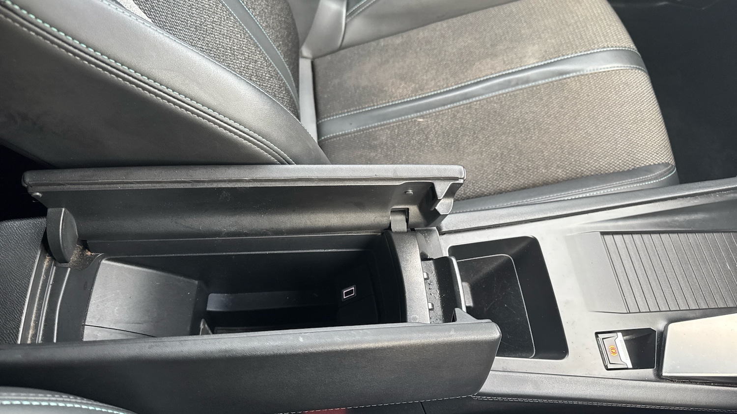 Used Peugeot 308 2022 for sale - 77062058: Photo 26