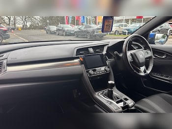 Used Honda Civic 2018 for sale - 77664869: Photo