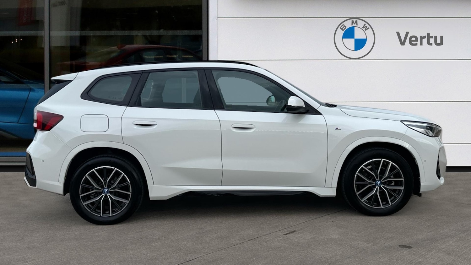 Used BMW iX1 2024 for sale - 77804371: Photo 3