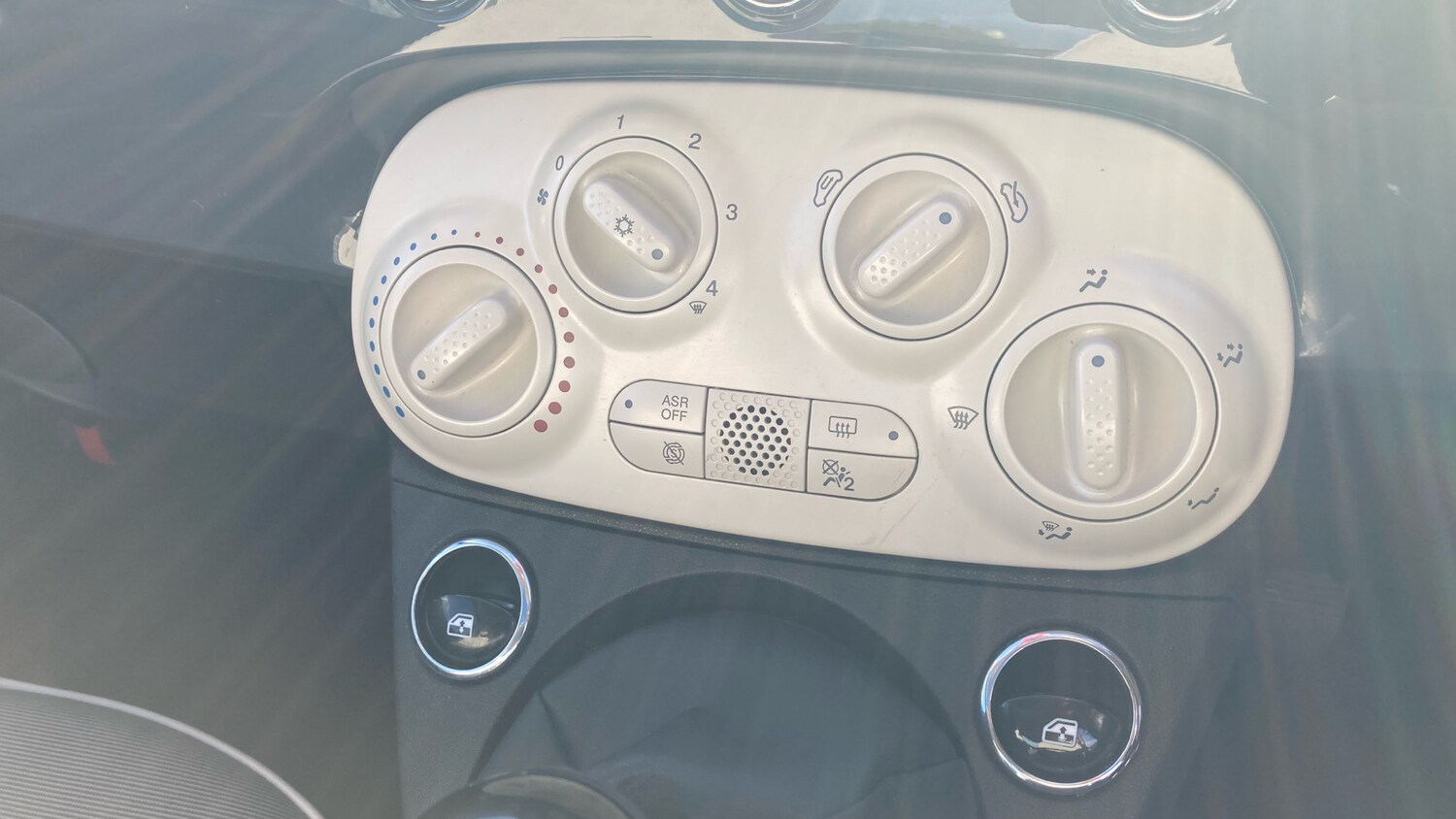 Used Fiat 500 2018 for sale - 77901469: Photo 32