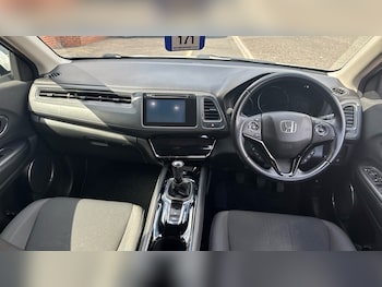Used Honda HR-V 2020 for sale - 79582201: Photo