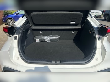 Used Toyota C-HR 2024 for sale - 78280711: Photo