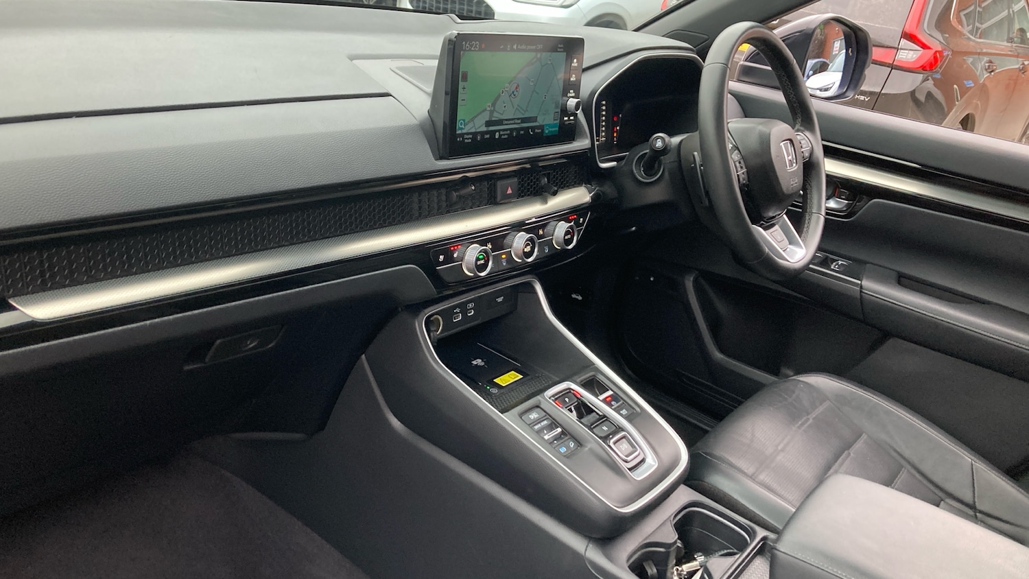 Used Honda CR-V 2025 for sale - 77807011: Photo 2