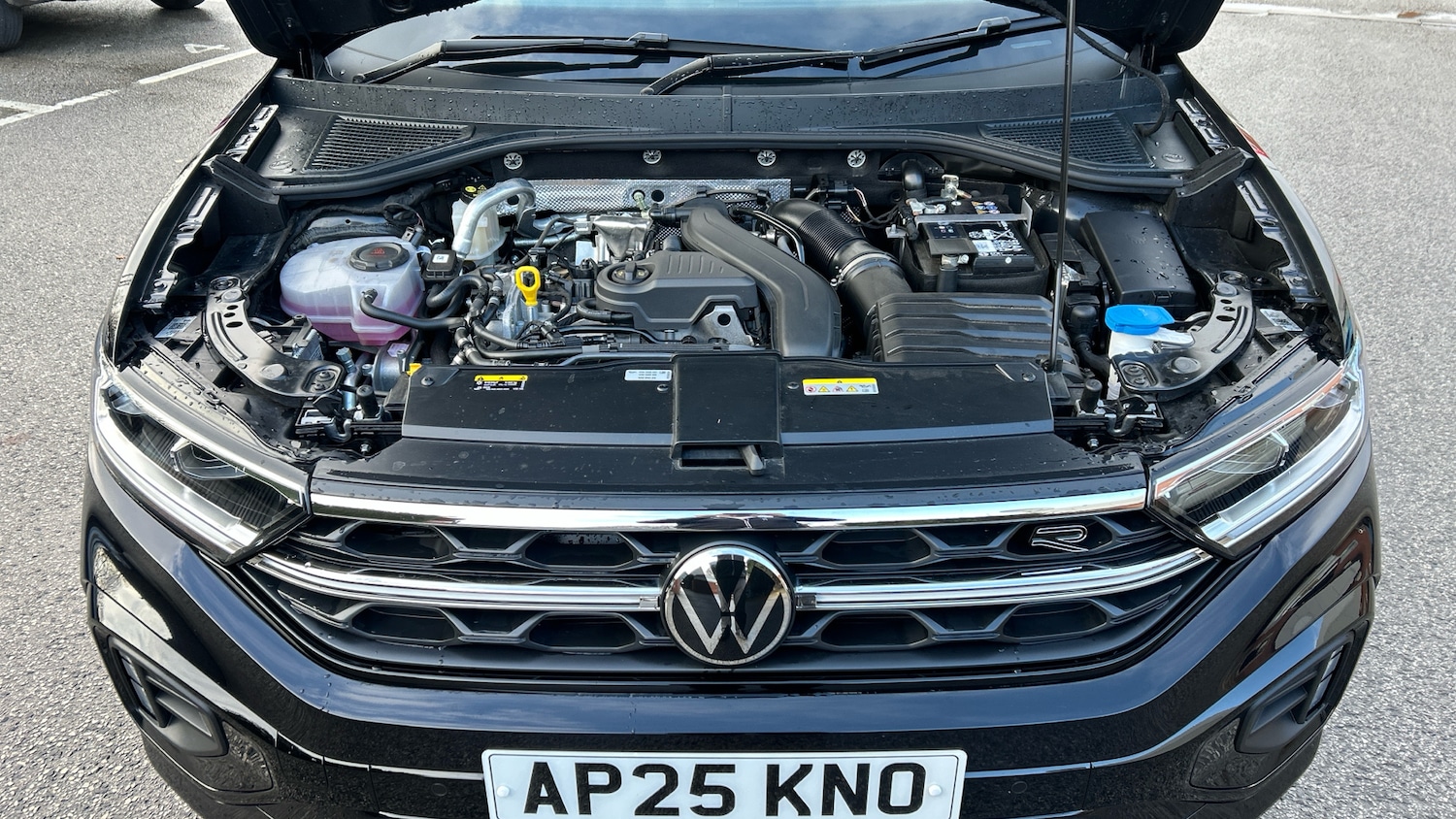 Used Volkswagen T-Roc 2025 for sale - 76863720: Photo 8