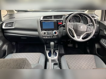 Used Honda Jazz 2017 for sale - 75584585: Photo