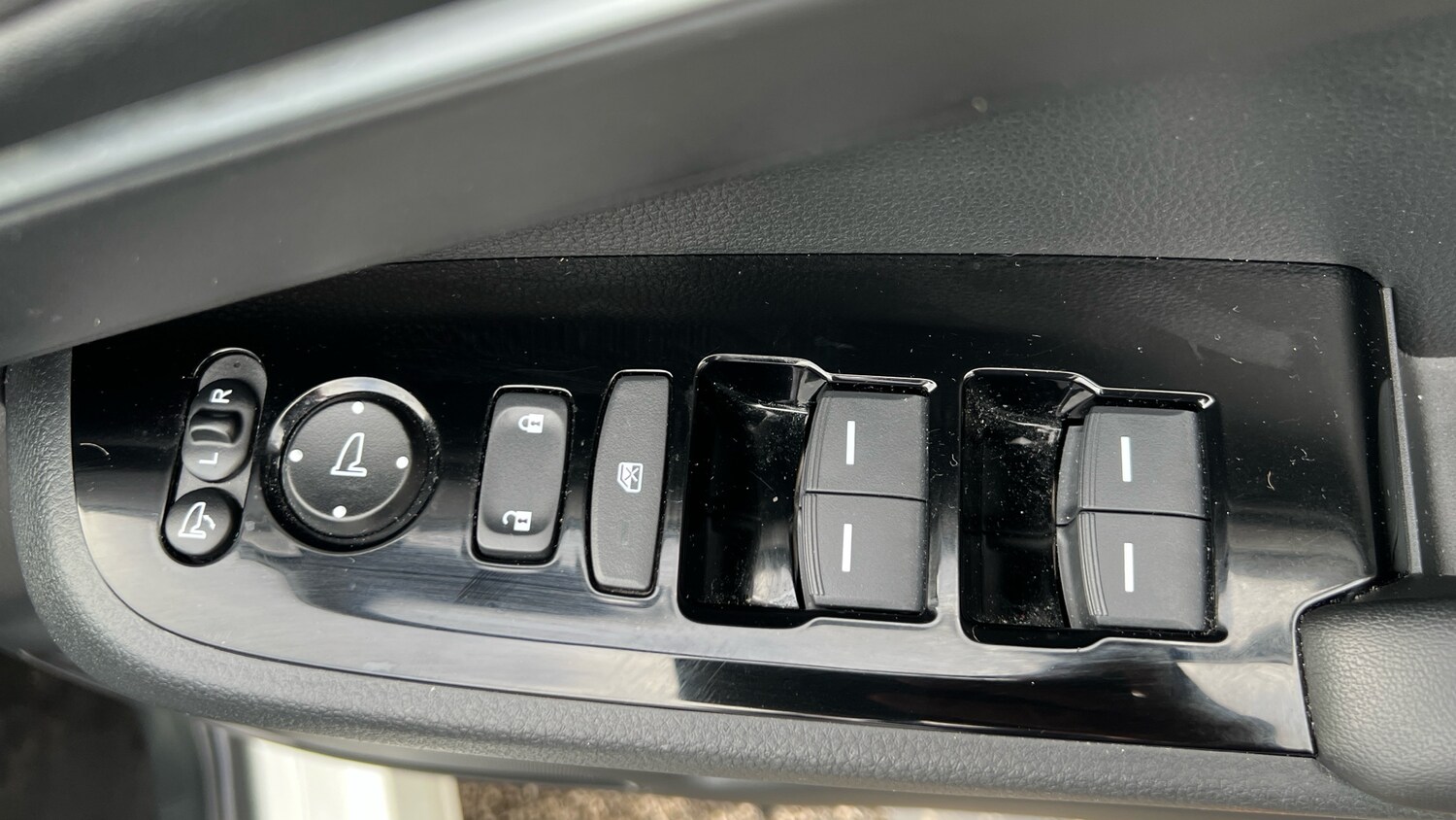 Used Honda HR-V 2023 for sale - 76450255: Photo 13