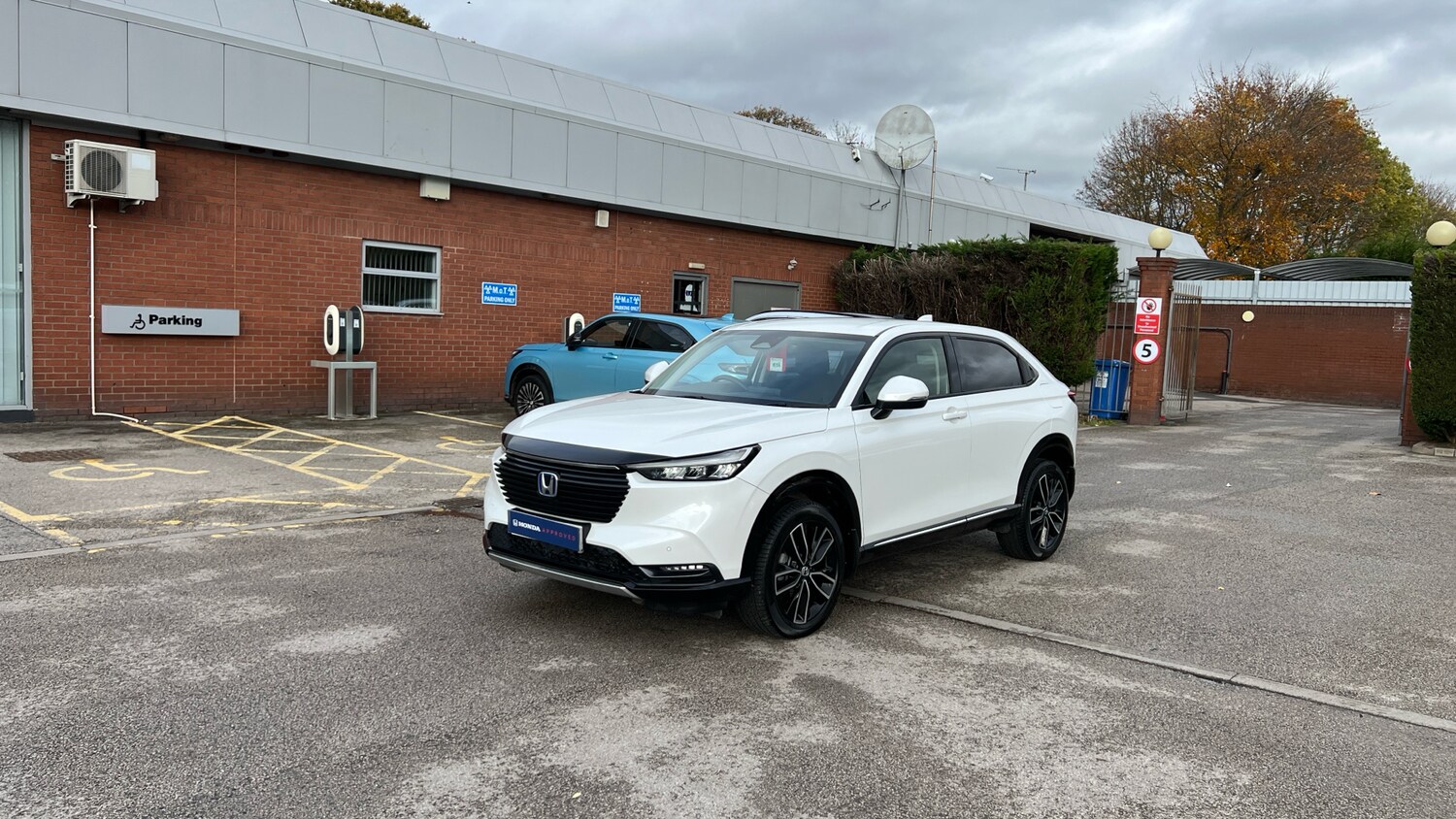 Used Honda HR-V 2023 for sale - 76450255: Photo 15