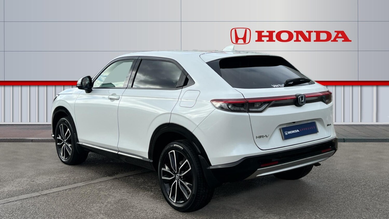 Used Honda HR-V 2023 for sale - 76450255: Photo 3