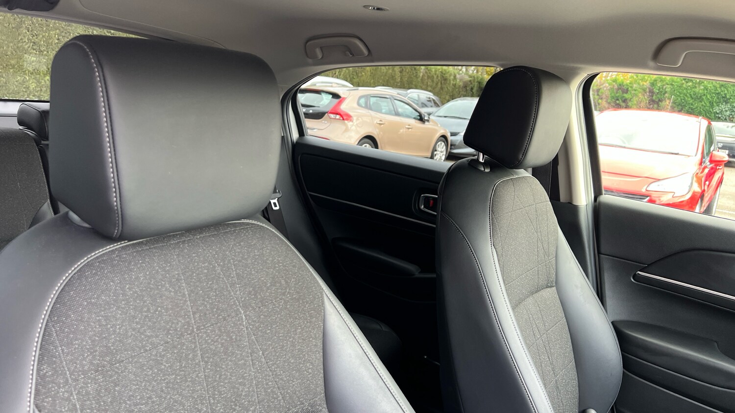 Used Honda HR-V 2023 for sale - 76450255: Photo 39