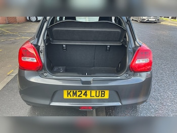 Used Suzuki Swift 2024 for sale - 77300973: Photo