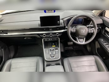 Used Honda CR-V 2024 for sale - 76117350: Photo 4
