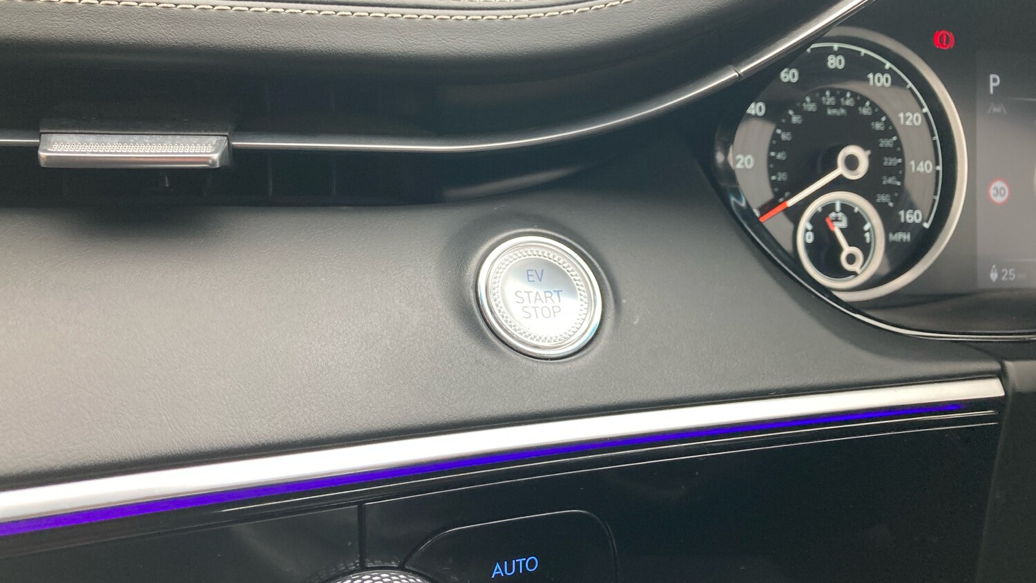 Used Genesis GV70 2023 for sale - 77650146: Photo 35