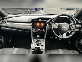 Used Honda Civic 2019 for sale - 76181277: Photo 4