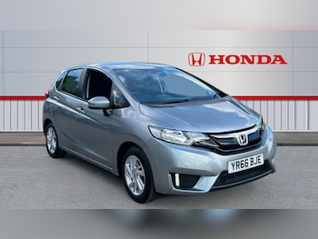 2016 (66) - 1.3 SE Navi 5dr CVT Petrol Hatchback